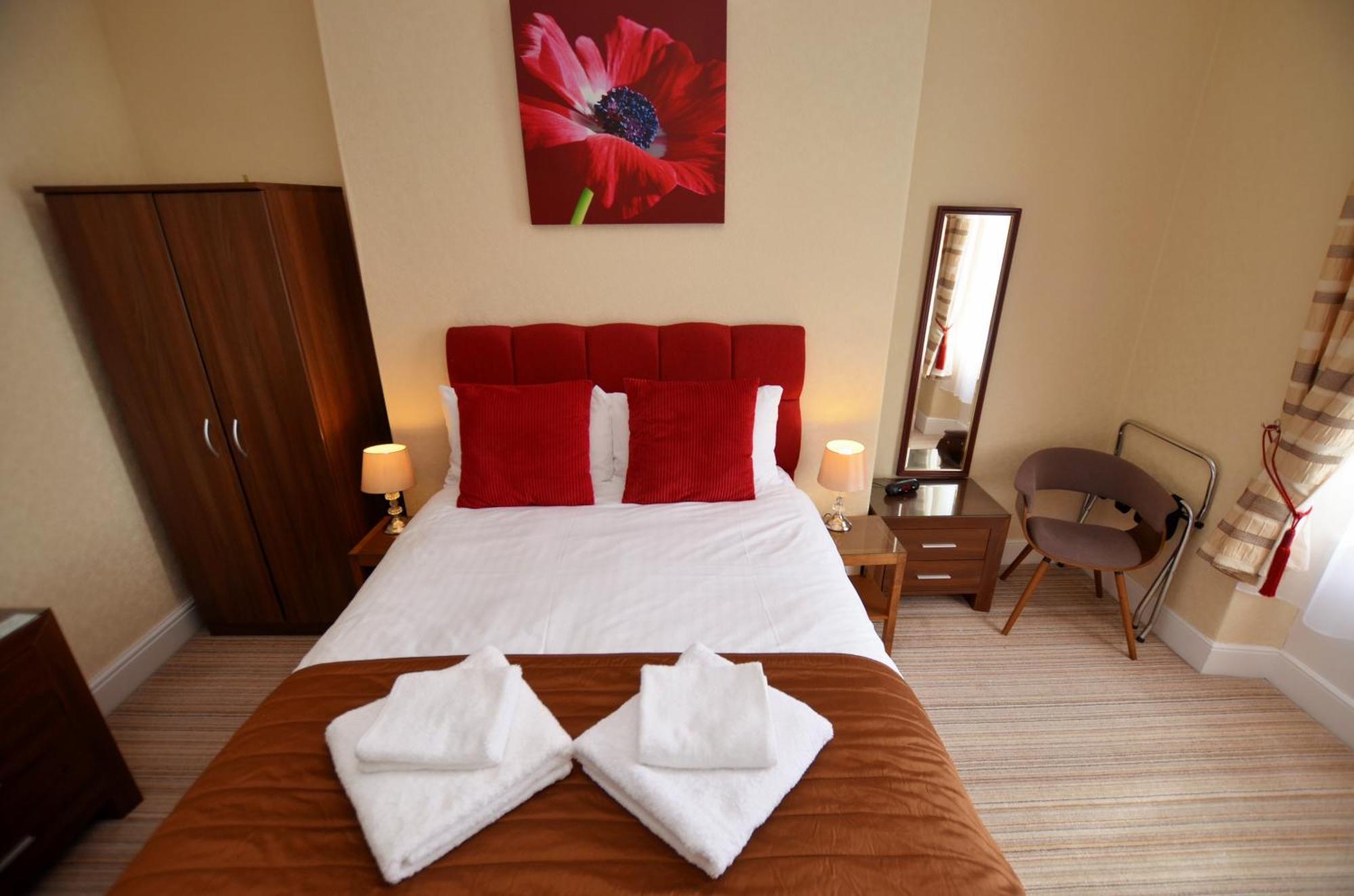 St. Hilary Guest House Llandudno Room photo